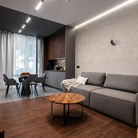 - Swan - Seaside Garden Apartment *