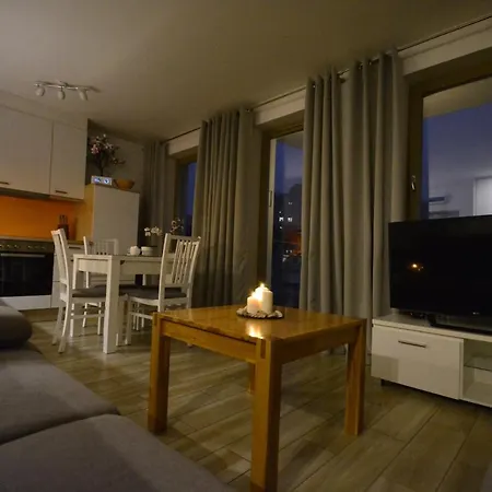 Apartment Sunset - Kwartal Rozy Wiatrow - Park Zdrojowy - Garaz