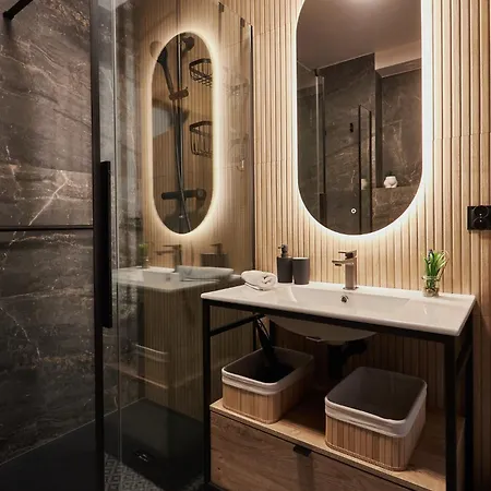 - Mistral Apartment