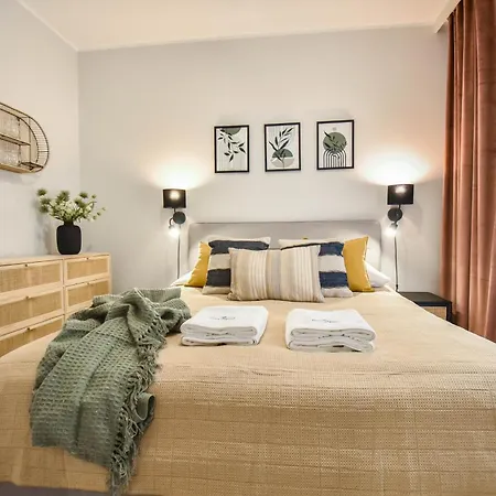 Apartment Przy Promenadzie Trzy Korony Z Sypialnia & Parking - Na Wyspie *