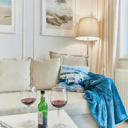 Golden Hour Apartments- Odrowcow *