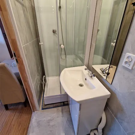 Apartment Budget *