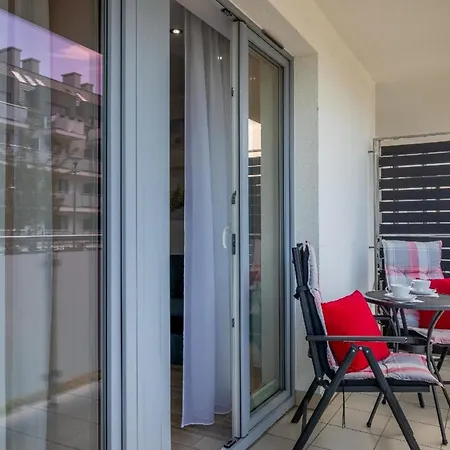 Apartment Ostsee-ferienwohnung Bianco 8 Mit Kamin *
