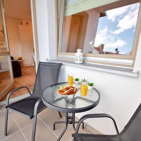 Rose Am Yachthafen Apartment Swinoujscie