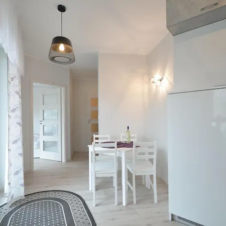 Zentrumsnahe Ambria 3 *