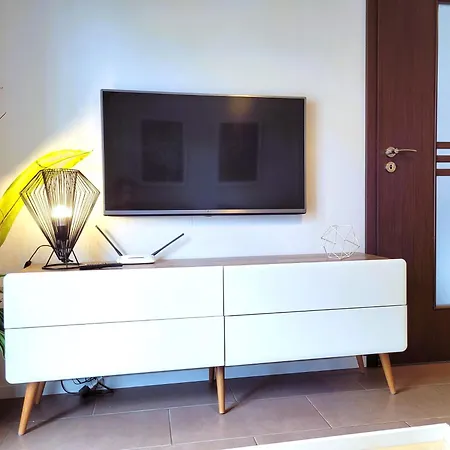 Przy Promenadzie Trzy Korony Z Sypialnia & Parking - Na Wyspie Apartment *