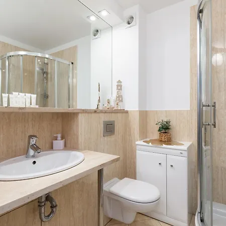 Apartment Przy Promenadzie Mistral Ii By Renters *