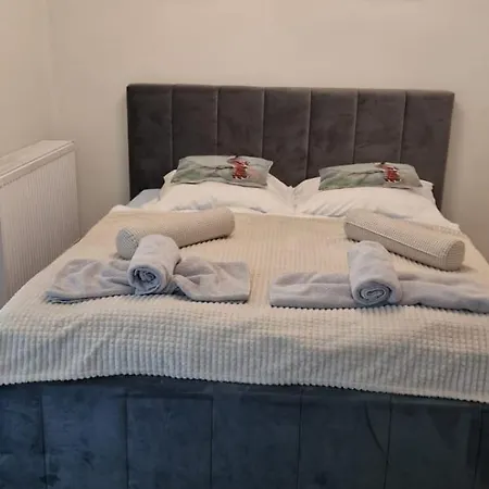 Julia Apartment