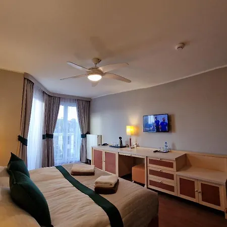Delfin Spa Aparthotel