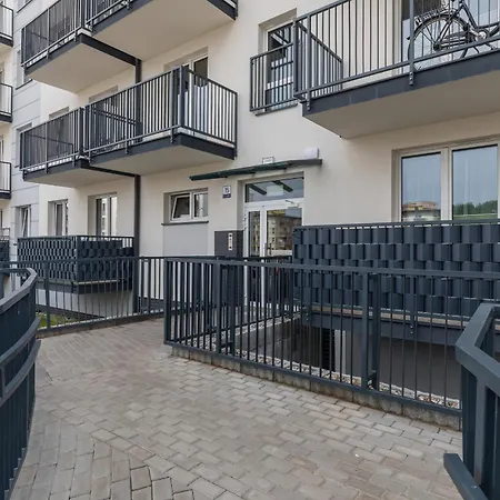 Sunny With Parking & Balcony Luzycka By Renters Apartment *