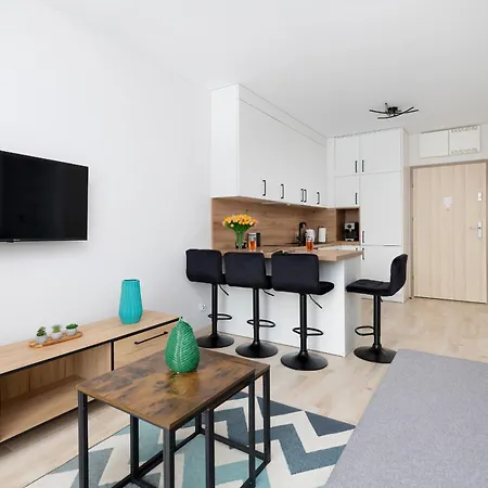 Sunny With Parking & Balcony Luzycka By Renters Swinoujscie