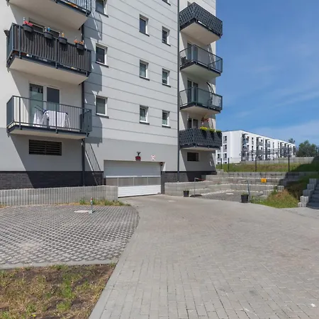 Sunny With Parking & Balcony Luzycka By Renters Apartment Swinoujscie