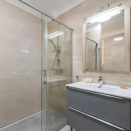 Unique Kampat With Balcony For 4 Guests By Renters Apartament