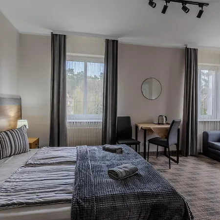 Dom Pracy Tworczej Bed & Breakfast *