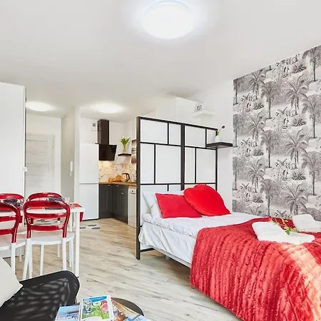 Apartment Golden Hour Apartments- Plac Slowianski 36 *