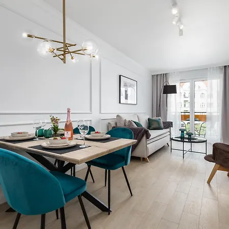 Plac Slowianski With Balcony Center By Renters Apartment