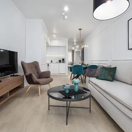 Apartment Plac Slowianski With Balcony Center By Renters Swinoujscie