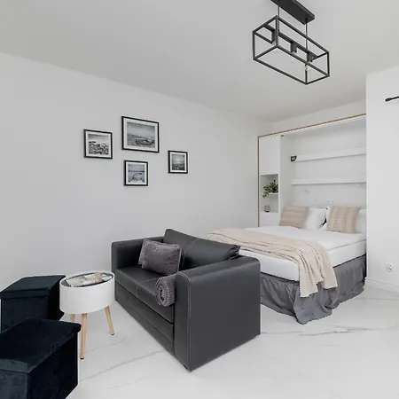 Plac Slowianski With Balcony Center By Renters Apartment *
