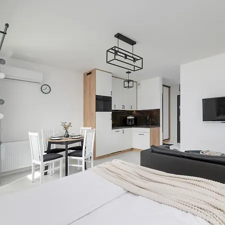 Plac Slowianski With Balcony Center By Renters Swinoujscie