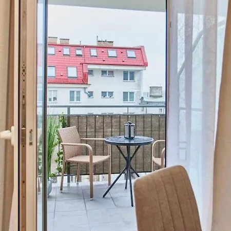 Apartment Golden Hour Apartments- Plac Slowianski 26 *