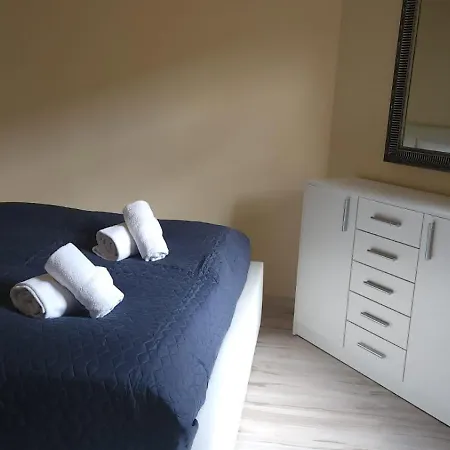 Apartament 14 *