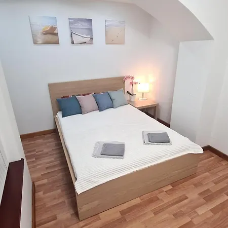 Apartament Fredry Apartment *