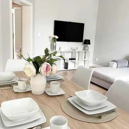Apartment Luksusowy Dla 6 Osob - 90 M2