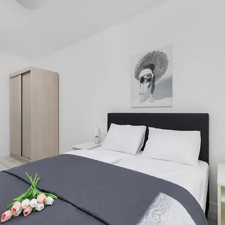 Apartment Sun Towers By Renters