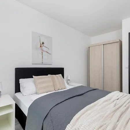 Sun Towers By Renters *