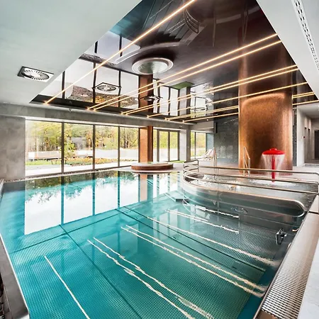 Golden Line Apartment