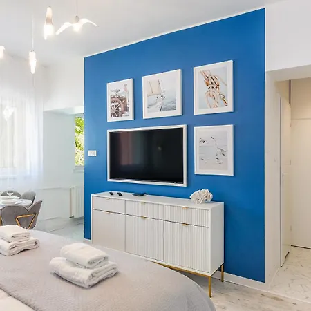 Apartment Reja 8 *