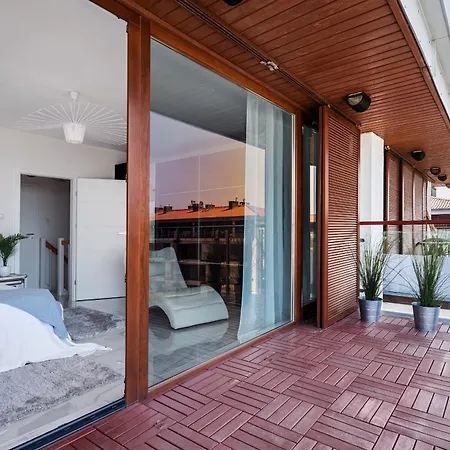 - Luksusowy, Dwupoziomowy Penthouse Z Widokiem Na Morze