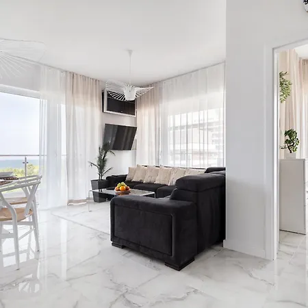 - Luksusowy, Dwupoziomowy Penthouse Z Widokiem Na Morze *