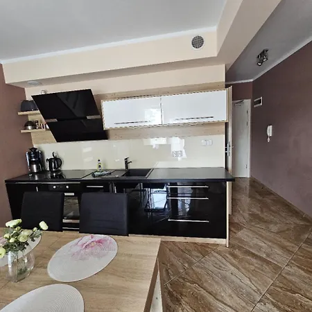 Four Seasons Aquamarina Apartment Swinoujscie