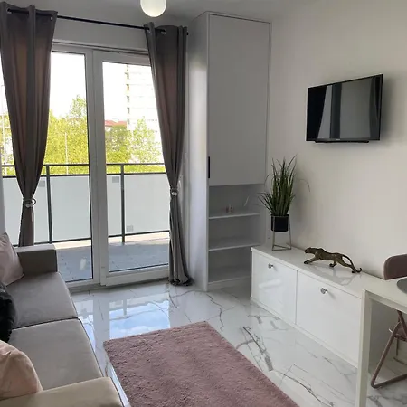 Marilyn Apartment