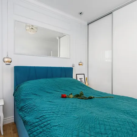 Wyspa Uznam - Rondo Rozy Wiatrow Apartment