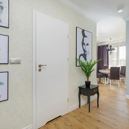 Wyspa Uznam - Rondo Rozy Wiatrow Apartment *