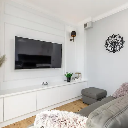 Wyspa Uznam - Rondo Rozy Wiatrow Apartment
