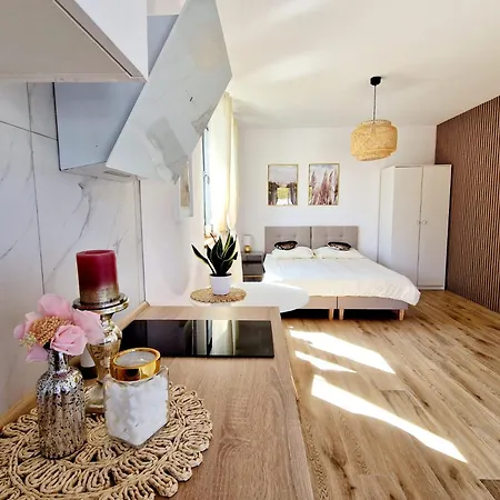 Apartment Amelia2 *
