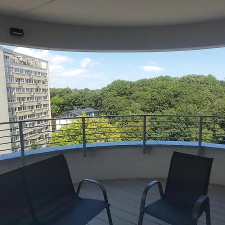 Horizon.10 Vip Sun Towers Apartment