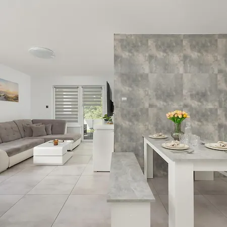 Apartment Family Herberta With Terrace And Parking By Rent Like *