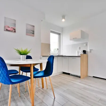 Bryza Apartment *