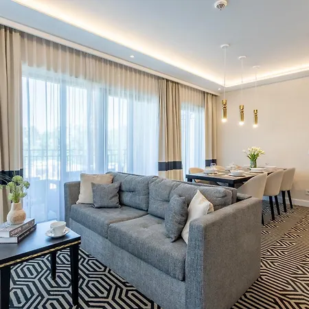 Ambria Promenada Apartment