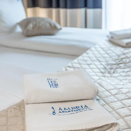 Ambria Promenada Apartment *