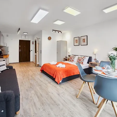 Golden Hour Apartments- Bohaterow Wrzesnia 101 Apartment *