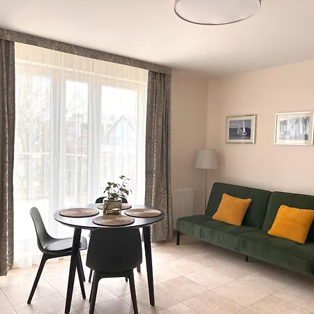 Lapis Apartment *