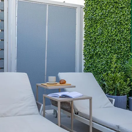 Ambria Platan Complex Apartment