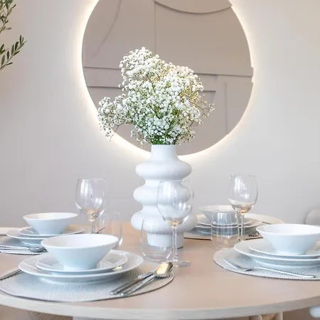 Ambria Platan Complex Apartment