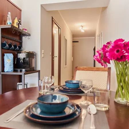 Golden Hour Apartments- Avangard 35 Apartment *