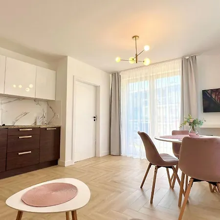 Apartment 45qm Przy Plazy Swinoujscie